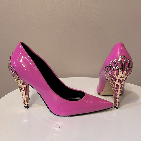 Marc Fisher Shoes - Marc Fisher Pink MLEVERLY4 Heels with Gold Heel Covers Size 8M